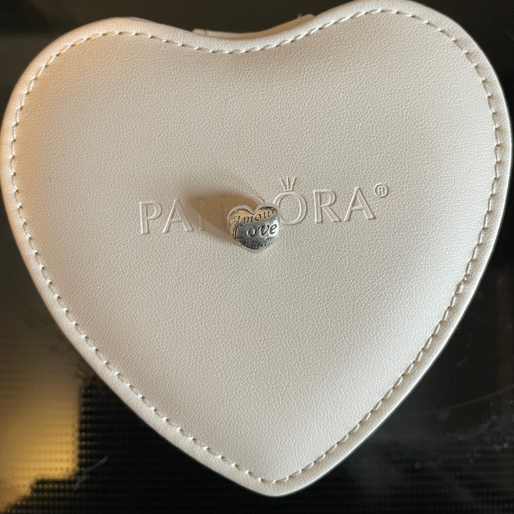 Pandora Language of Love charm